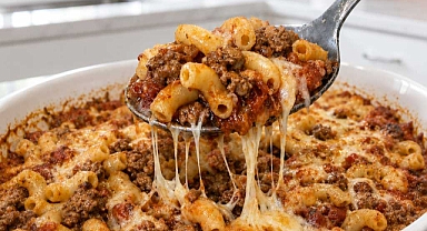 Oven-Baked 4-Ingredient Johnny Marzetti Recipe