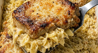 Oven-Baked 4-Ingredient Pork Chop Noodle Casserole Recipe