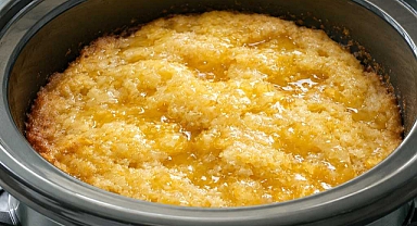 Slow Cooker 3-Ingredient Limoncello Spritz Cake Recipe