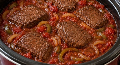 Slow Cooker 4-Ingredient Depression Era Swiss Steak Recipe