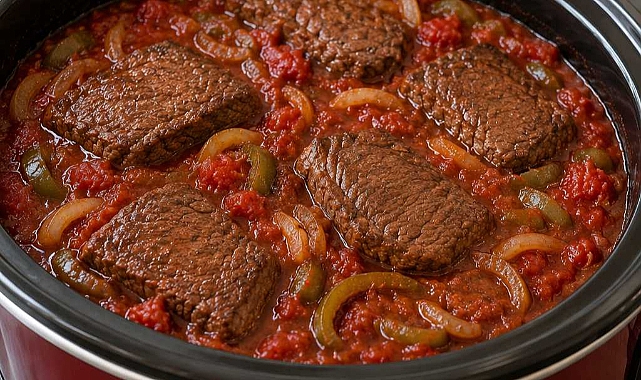 Slow Cooker 4-Ingredient Depression Era Swiss Steak Recipe
