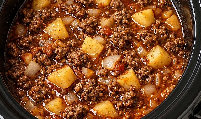 Slow Cooker 4-Ingredient Mulligan Stew Recipe