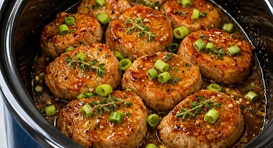 Slow Cooker Champagne Glazed Pork Medallions Recipe