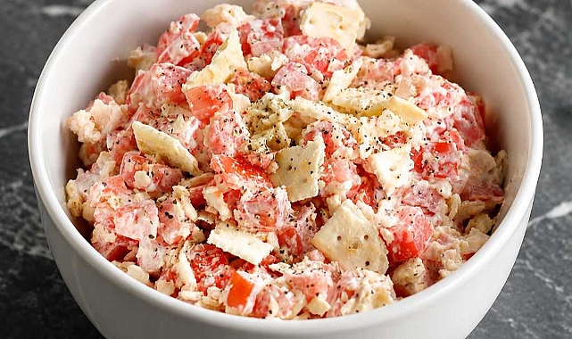 Tomato Cracker Salad Recipe