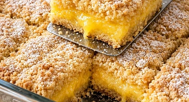 3-Ingredient Lemon Cake Bars Recipe