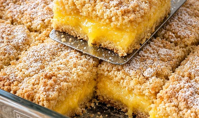 3-Ingredient Lemon Cake Bars Recipe