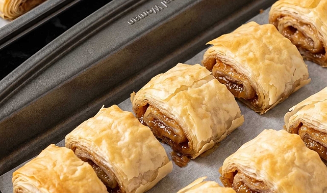 Honey Cinnamon Roll-Ups Recipe