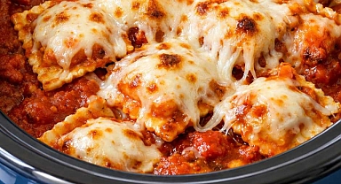 Slow Cooker 3-Ingredient Cheesy Ravioli Recipe