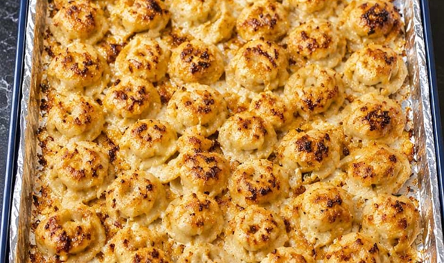 Oven-Baked 4-Ingredient Garlic Butter Tortellini Recipe