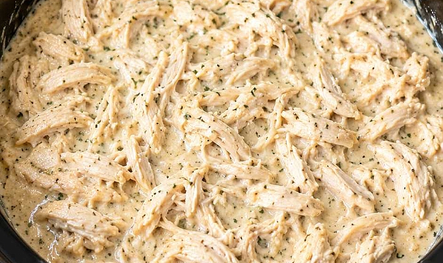 Slow Cooker 4-Ingredient Amish Wedding Chicken Recipe