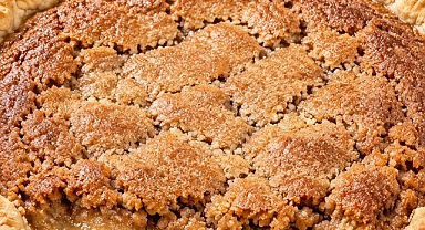 4-Ingredient Gooey Spice Pie Recipe