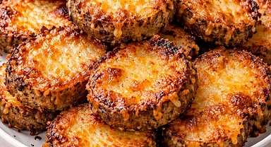 5-Ingredient Slow Cooker Crispy Cheese Potato Rounds Recipe
