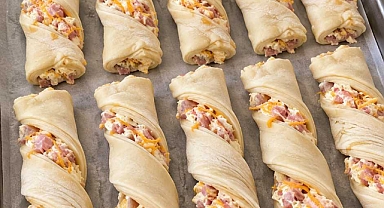 Oven Baked 4-Ingredient Savory Stuffed Party Twists Recipe