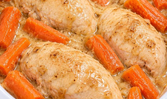 Slow Cooker 4-Ingredient Amish Chicken and Carrots Recipe