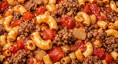 Slow Cooker 4-Ingredient Poor Man’s Goulash Recipe