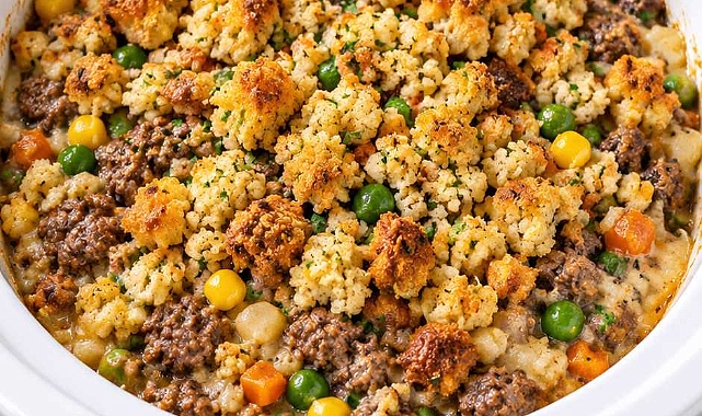 Slow Cooker 5-Ingredient Ground Beef and Stuffing Bake Recipe