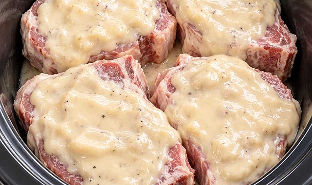 Slow Cooker 5-Ingredient Pork Chop and Stuffing Bake Recipe