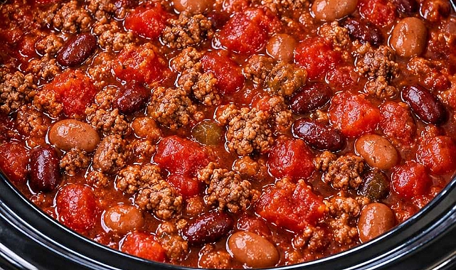 Slow Cooker 5-Ingredient Taco Soup Recipe