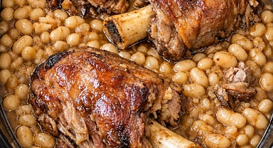 Slow Cooker Depression Era Pork Shanks and Navy Beans Recipe