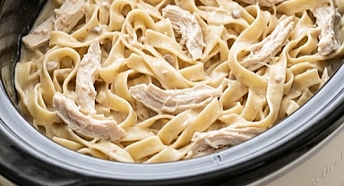 5-Ingredient Slow Cooker Tagliatelle Supper Recipe