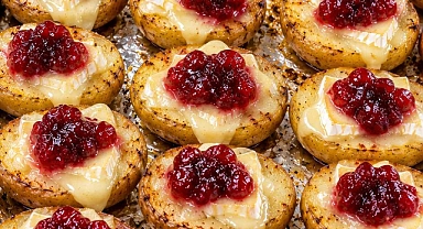 Oven Baked 4-Ingredient Cranberry Brie Potato Bites Recipe