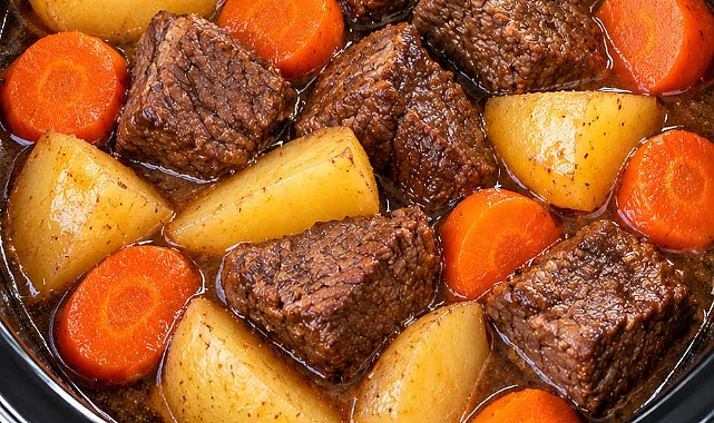 Slow Cooker 4-Ingredient Amish Beef Stew Recipe