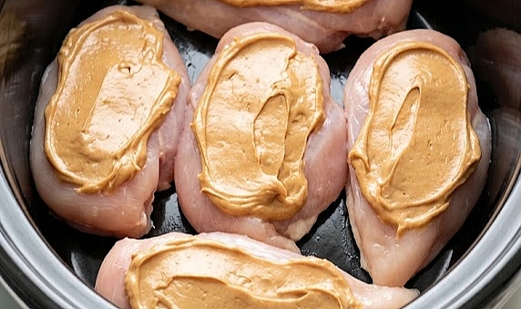 Slow Cooker Poor Man’s Peanut Butter Chicken Recipe